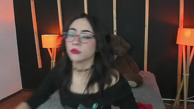 Snapshot of vampy_dolll chatting on January 2025 01:03:02 PM vampy dolll online show from January 2025 01:03:02 PM