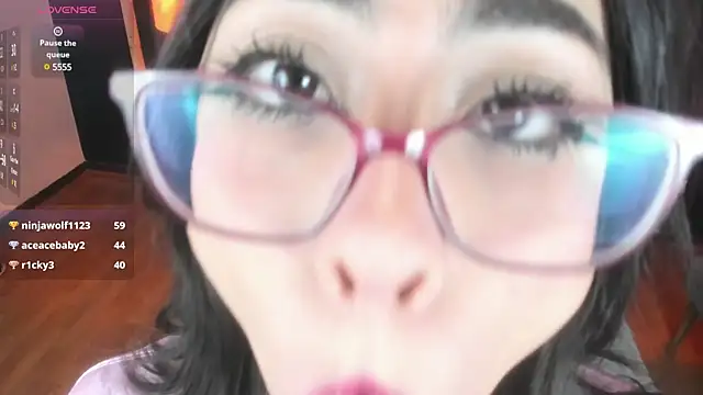 Snapshot of vampy_dolll chatting on January 2025 12:25:01 AM vampy dolll online show from January 2025 12:25:01 AM