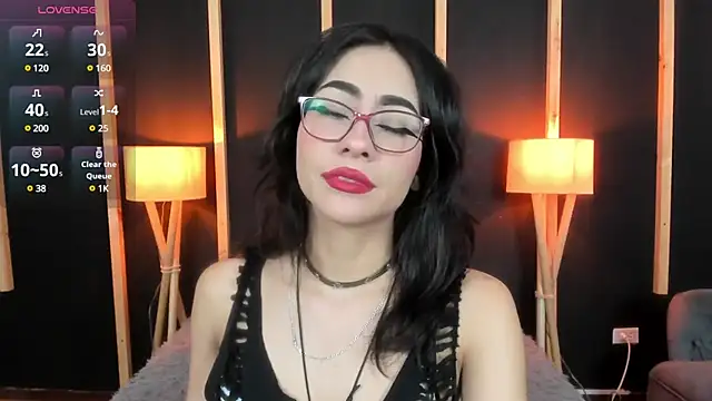 Snapshot of vampy_dolll chatting on January 2025 01:02:02 PM vampy dolll online show from January 2025 01:02:02 PM