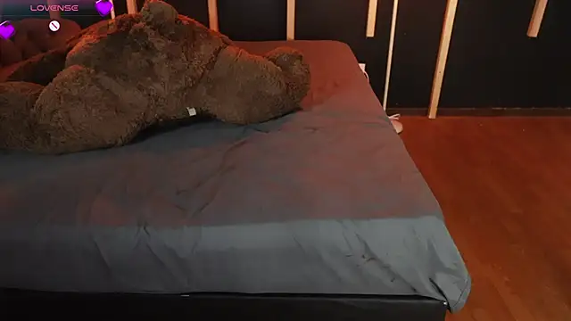 Snapshot of vampy_dolll chatting on March 2025 06:16:01 PM vampy dolll online show from March 2025 06:16:01 PM