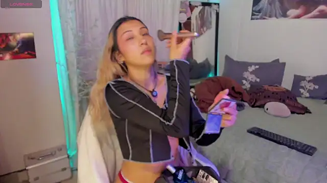 cuteweed420 online show from May 2026 11:13:01 PM