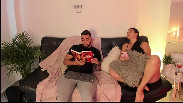 Sweet and caramel online show from January 2025 08:49:01 PM