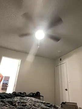 Snapshot of daddymaniaco69 chatting on February 2026 03:13:02 AM daddymaniaco69 online show from February 2026 03:13:02 AM