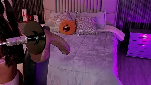 Lillyortiz online show from December 2025 08:02:02 PM