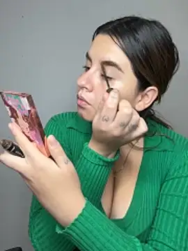 SaraBraun  online show from April 2026 05:14:01 PM