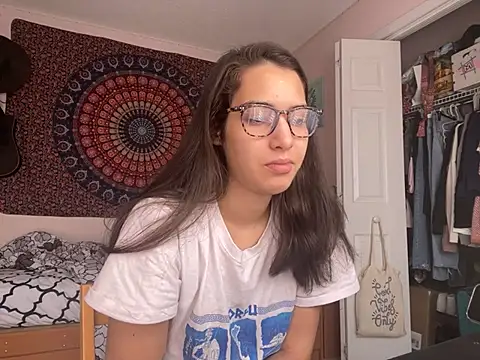 Snapshot of naughtynadia0502 chatting on March 2025 02:53:02 PM naughtynadia0502 online show from March 2025 02:53:02 PM