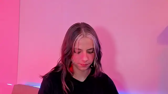 Snapshot of ArtemisaBlake chatting on December 2024 12:08:01 AM ArtemisaBlake online show from December 2024 12:08:01 AM