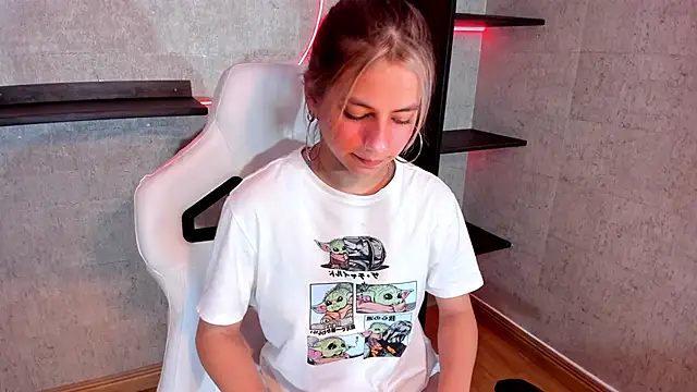 Snapshot of ArtemisaBlake chatting on January 2025 09:22:01 PM ArtemisaBlake online show from January 2025 09:22:01 PM