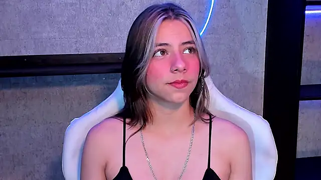 Snapshot of ArtemisaBlake chatting on January 2025 09:21:01 PM ArtemisaBlake online show from January 2025 09:21:01 PM