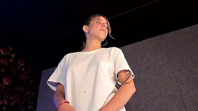 Snapshot of ArtemisaBlake chatting on March 2025 07:47:02 PM ArtemisaBlake online show from March 2025 07:47:02 PM