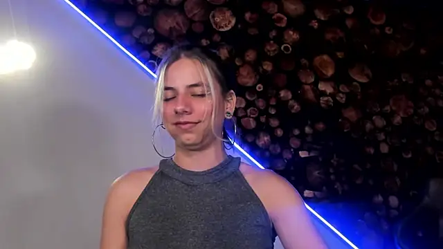 Snapshot of ArtemisaBlake chatting on March 2025 07:55:02 PM ArtemisaBlake online show from March 2025 07:55:02 PM