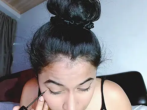brihanna lena online show from June 2026 09:49:01 PM