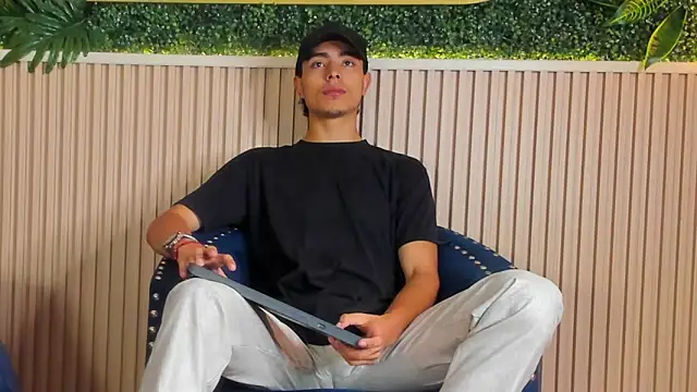 JoshRashfordd online show from September 2025 12:16:02 PM