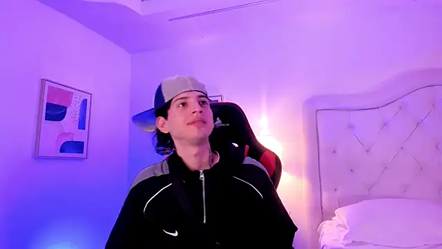 sett and gwen online show from March 2025 05:09:01 AM