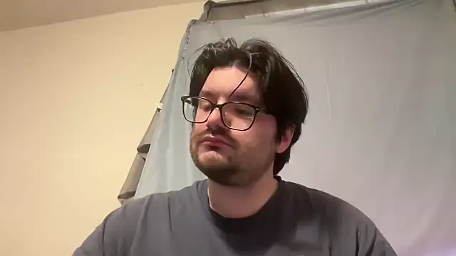 underthesun16 online show from April 2026 03:14:02 PM