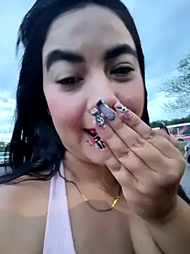 Snapshot of KathaDanger chatting on October 2025 10:32:02 PM KathaDanger online show from October 2025 10:32:02 PM