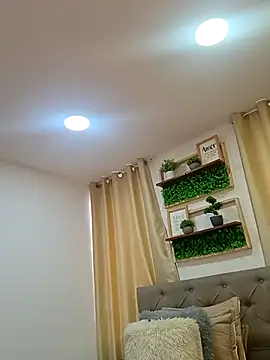 sasi luna online show from November 2025 01:44:02 PM