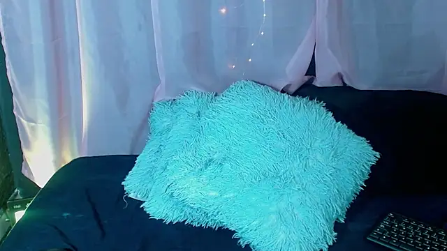 Snapshot of Nicole_Brown1126 chatting on January 2025 12:20:01 AM Nicole Brown1126 online show from January 2025 12:20:01 AM