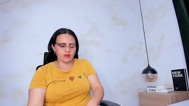 africa holmes online show from September 2025 01:49:02 AM