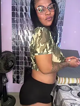 Snapshot of Naticol1 chatting on March 2025 01:32:02 AM Naticol1 online show from March 2025 01:32:02 AM