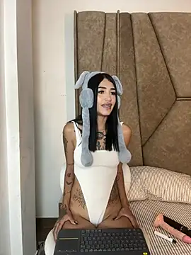 Cassie howard  online show from February 2025 09:35:02 PM