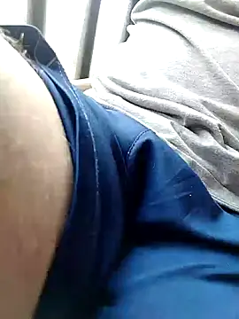 Bombi22 online show from January 2025 03:39:01 PM