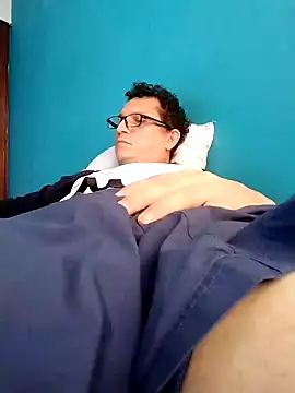 Bombi22 online show from January 2025 06:24:02 PM