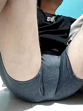 Bombi22 online show from January 2025 05:47:02 AM