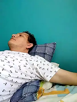 Bombi22 online show from February 2025 03:05:01 PM