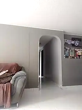 Bombi22 online show from March 2025 05:15:01 PM