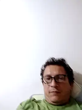 Bombi22 online show from September 2025 04:46:02 AM