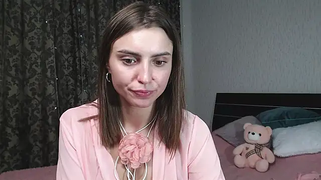 Lesyisme online show from March 2025 10:40:02 AM