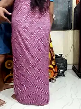 Snapshot of _Hot-Couple chatting on March 2025 08:11:01 PM Hot-Couple online show from March 2025 08:11:01 PM