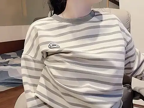 Snapshot of Eva-Public chatting on February 2025 07:19:02 PM Eva-Public online show from February 2025 07:19:02 PM