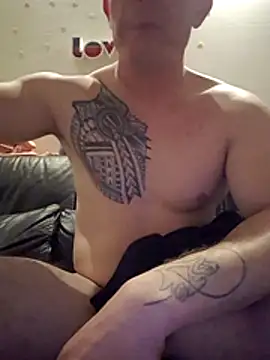 jourdinio13 online show from February 2026 04:55:01 PM