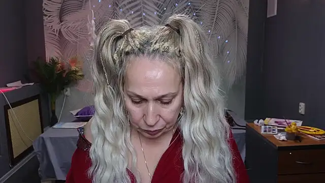 Penelope Pinky online show from January 2025 08:21:01 PM