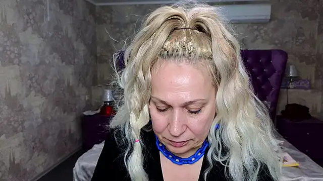 Penelope Pinky online show from January 2025 08:01:02 PM