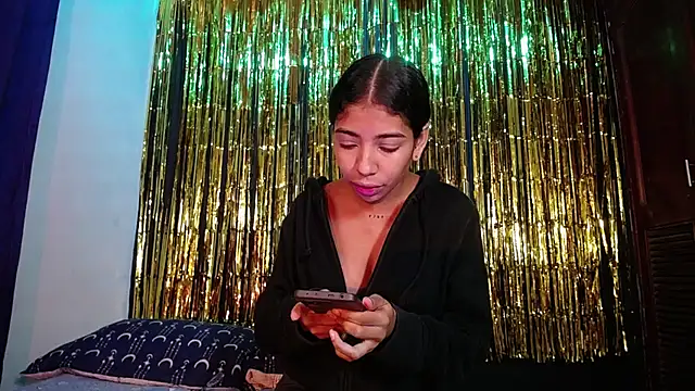 Snapshot of anais_tgn chatting on January 2025 06:13:02 PM anais tgn online show from January 2025 06:13:02 PM