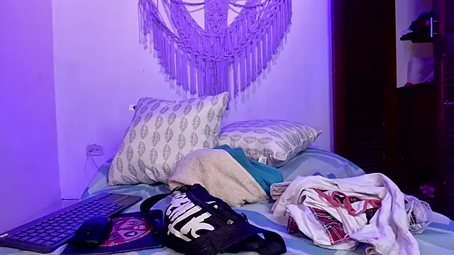 Snapshot of anais_tgn chatting on October 2025 10:24:01 AM anais tgn online show from October 2025 10:24:01 AM