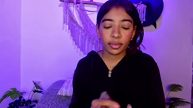 Snapshot of anais_tgn chatting on October 2025 12:06:02 PM anais tgn online show from October 2025 12:06:02 PM