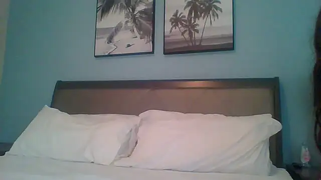 Snapshot of tendertormentt chatting on December 2024 08:25:02 PM tendertormentt online show from December 2024 08:25:02 PM