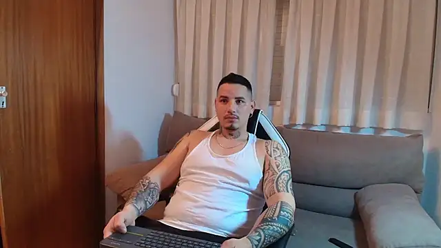 Snapshot of Geishastudios chatting on January 2026 09:24:02 AM Geishastudios online show from January 2026 09:24:02 AM