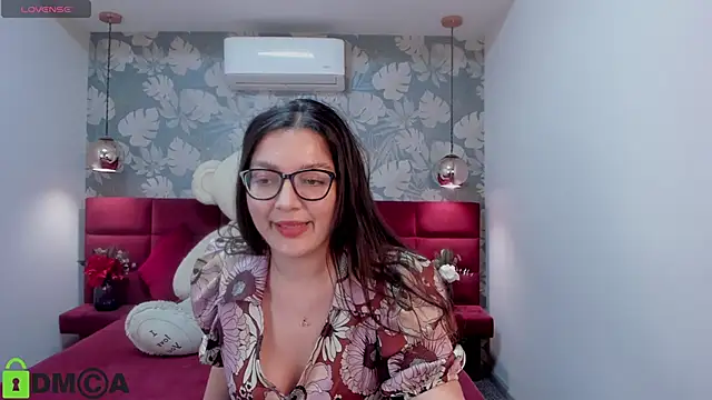 ZarifaBev online show from December 2024 12:04:02 AM