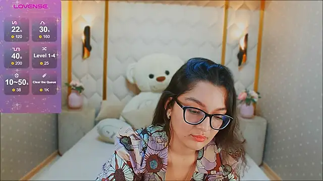 ZarifaBev online show from December 2024 07:38:02 PM