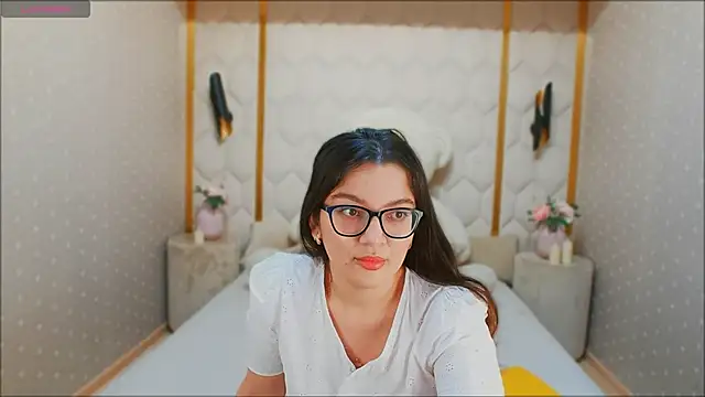 ZarifaBev online show from December 2024 08:39:02 PM