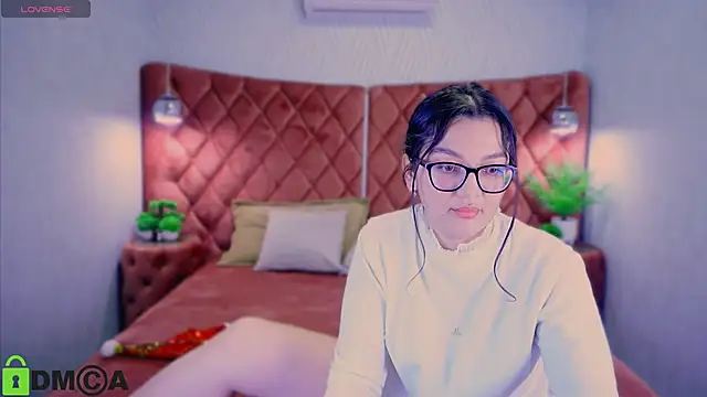 ZarifaBev online show from December 2024 08:00:02 AM