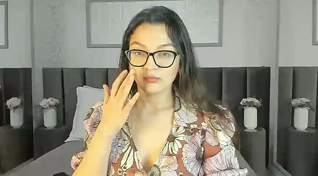 ZarifaBev online show from January 2025 08:11:02 PM