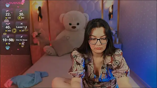 ZarifaBev online show from February 2025 06:12:01 PM