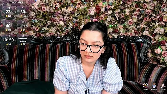 ZarifaBev online show from November 2025 08:52:01 PM