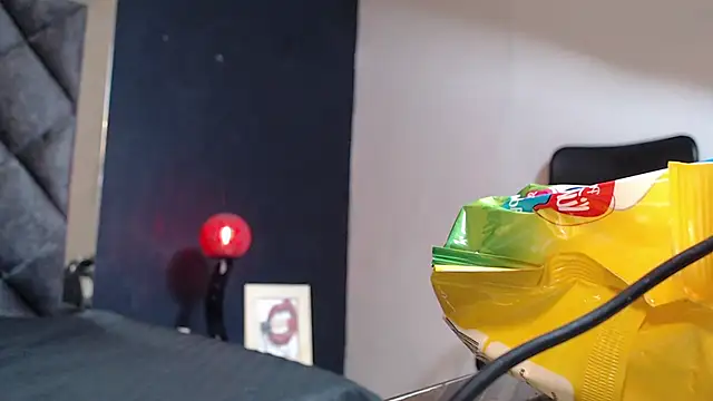 Snapshot of Allison_Dubois chatting on December 2024 08:34:01 PM Allison Dubois online show from December 2024 08:34:01 PM